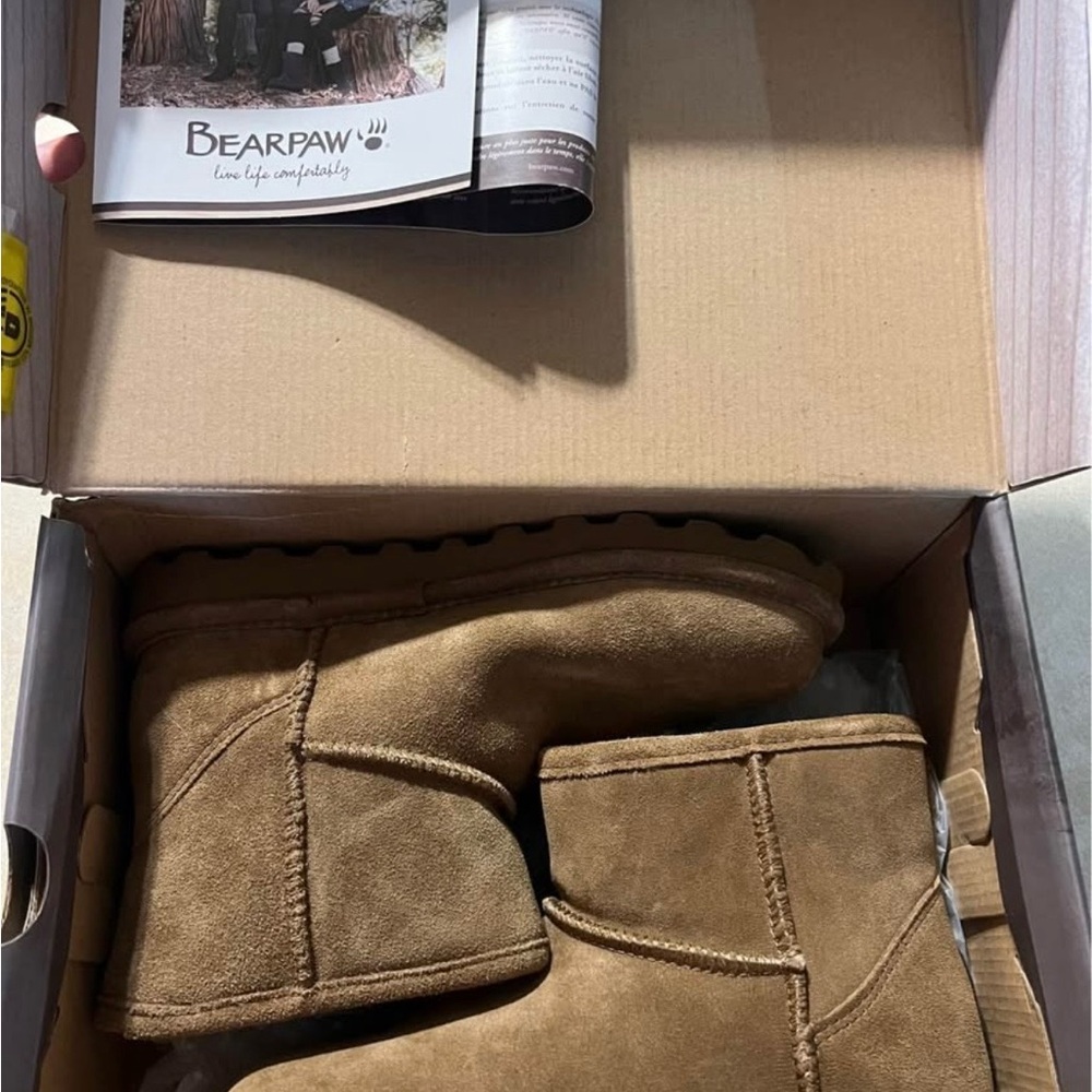 Brand New BearPaw Hickory Alyssa Boots